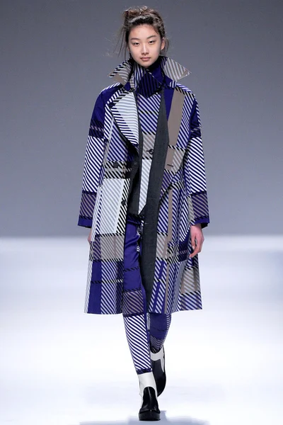 Look 23